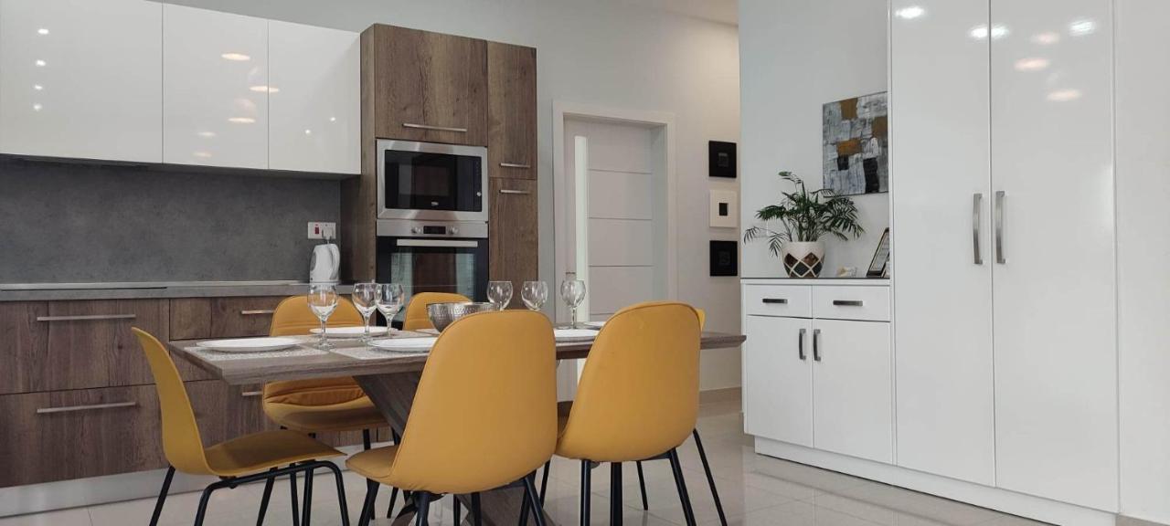 Bright Stylish Apartamento